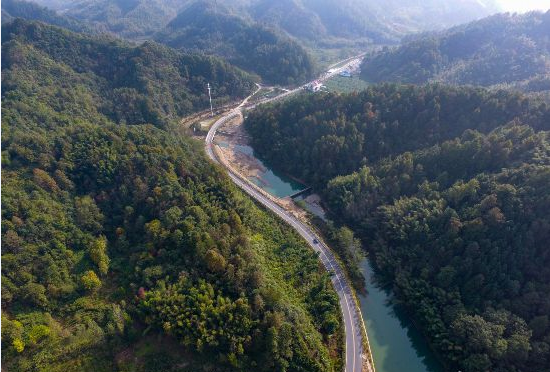 路橋養(yǎng)護公司中標(biāo)安徽省大別山旅游扶貧 快速通道霍山段水毀小修及養(yǎng)護采購項目